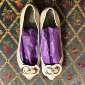 VIA SPIGA WHITE SZ 8.5 MED